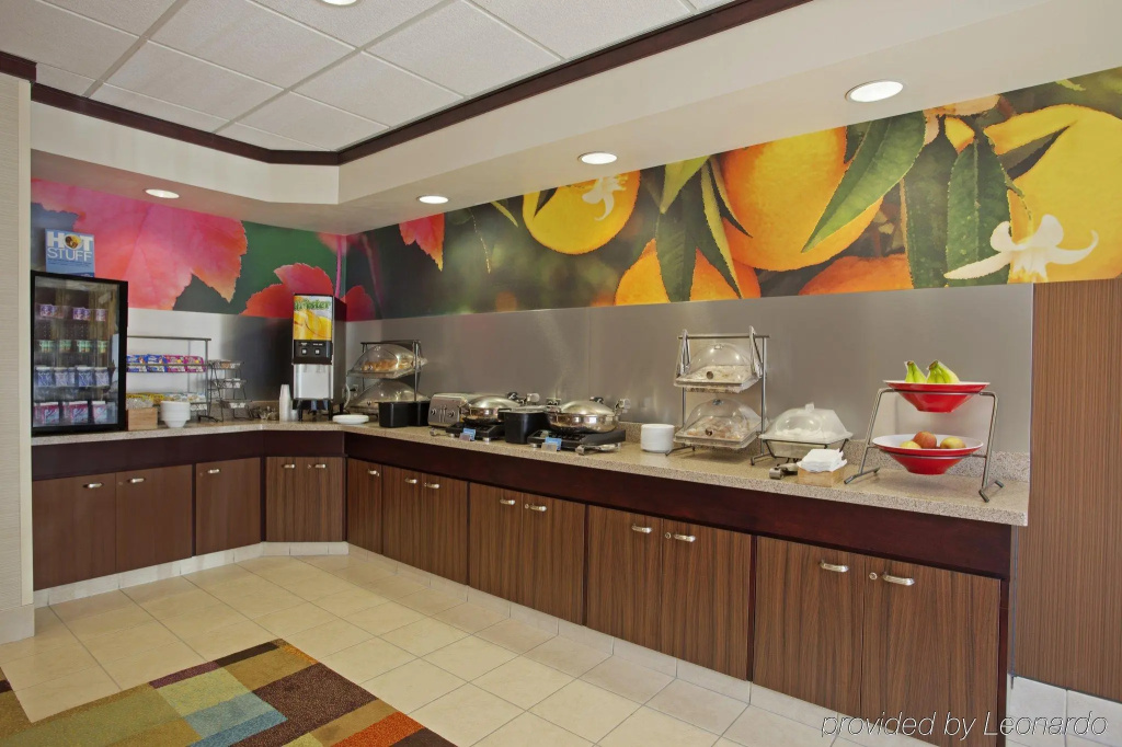 Food & Beverage