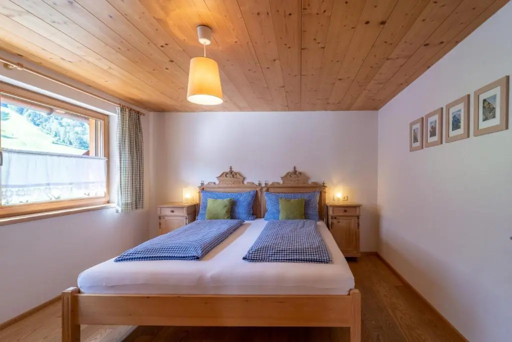 兩房附露台的單位