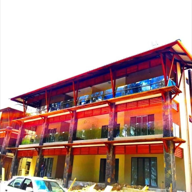 West Front One No 4 With Seafront Beachfront Licensed By Tourism Authority 14977