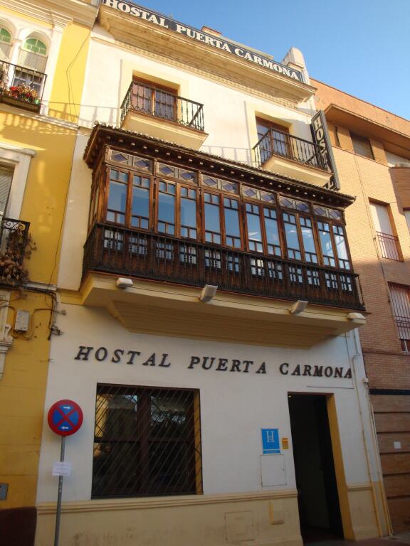 Hostal Puerta Carmona image