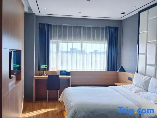 Business Double room (full double bed)