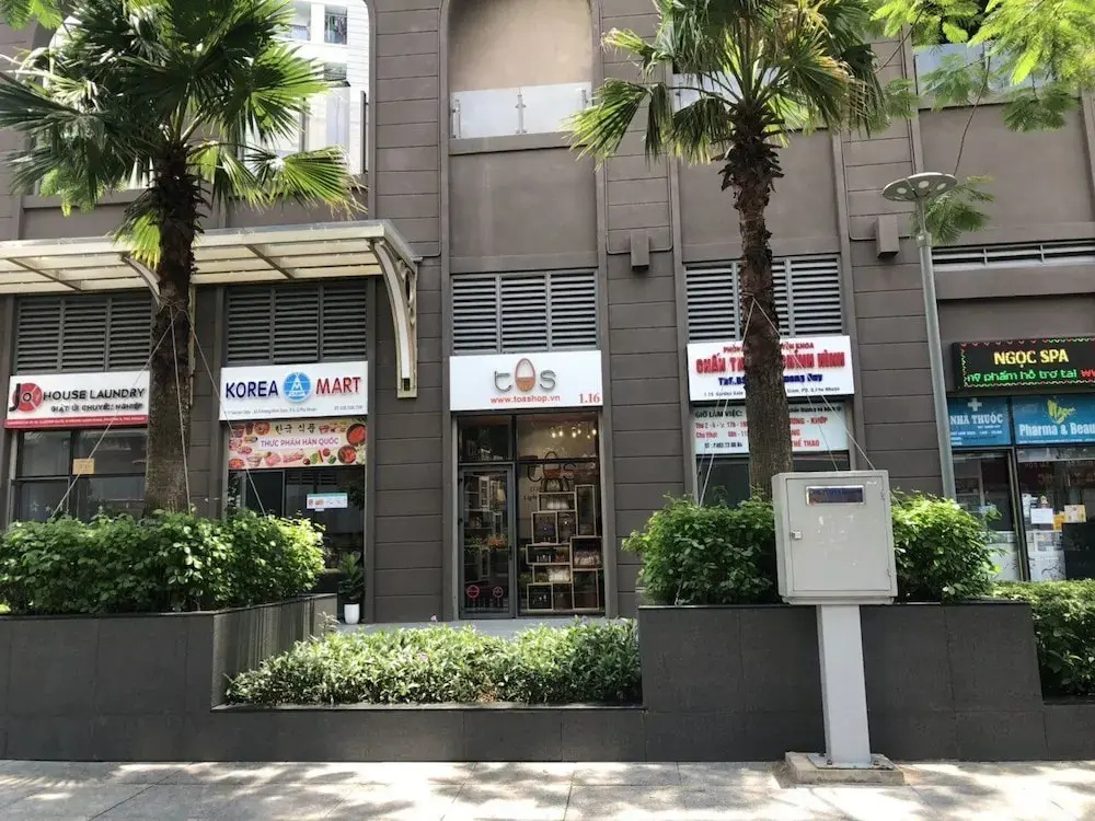 Modern Apartment - Garden Gate