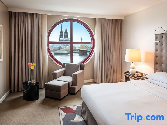 Double room (full double bed) (king size bed)