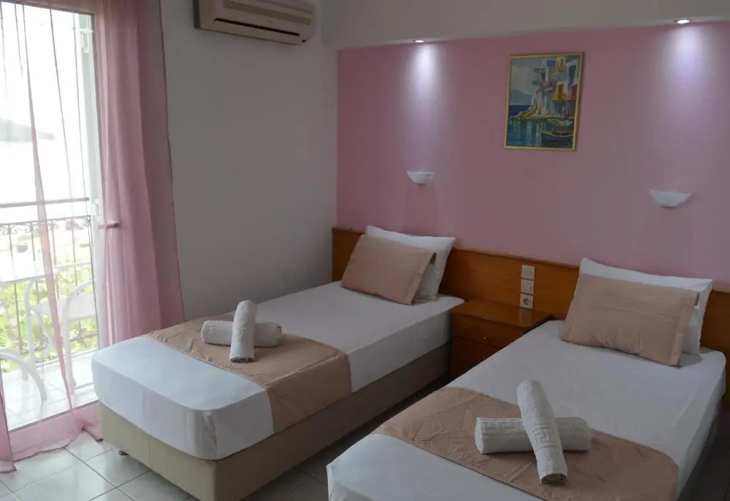 Standard Double room with sea view (twin beds)