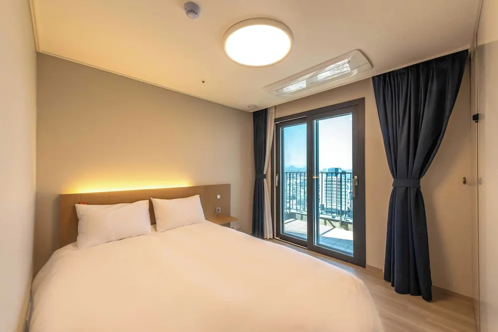 2 Bedrooms Standard room with balcony and with ocean view