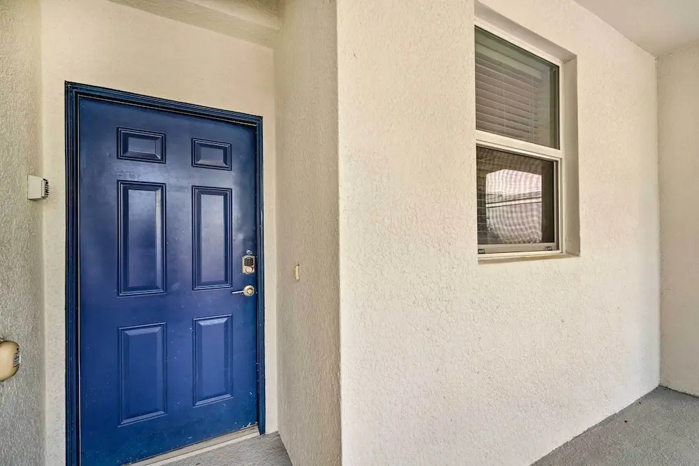 Resort Getaway w/ Patio: 6 Mi to Disney Parks!