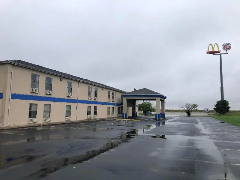 Americas Best Value Inn Chenoa