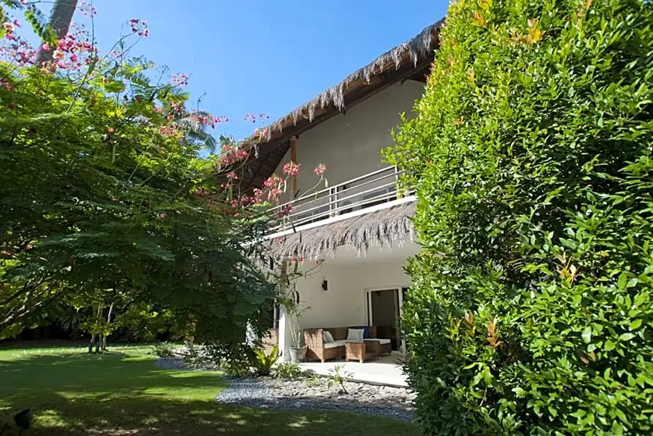 Apartment with garden view
