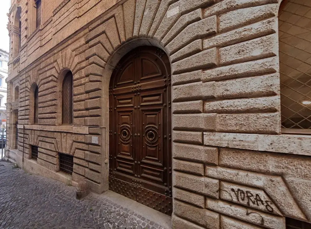 Nest at Campo De Fiori and Navona Square