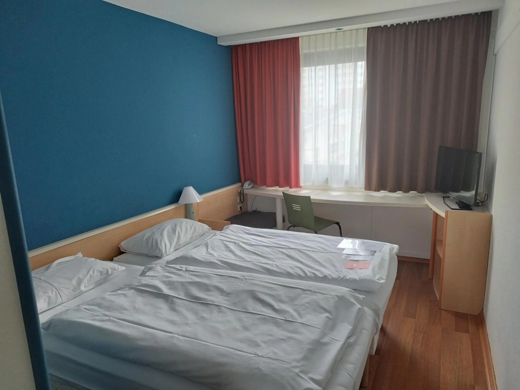 Image 7
