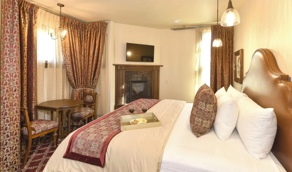 Blackbird Inn and Finch Guest House by null