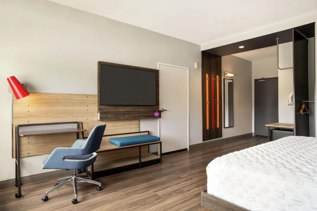 Standard Double room (full double bed)