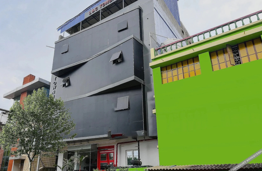 Oyo Townhouse 412 Aditya International