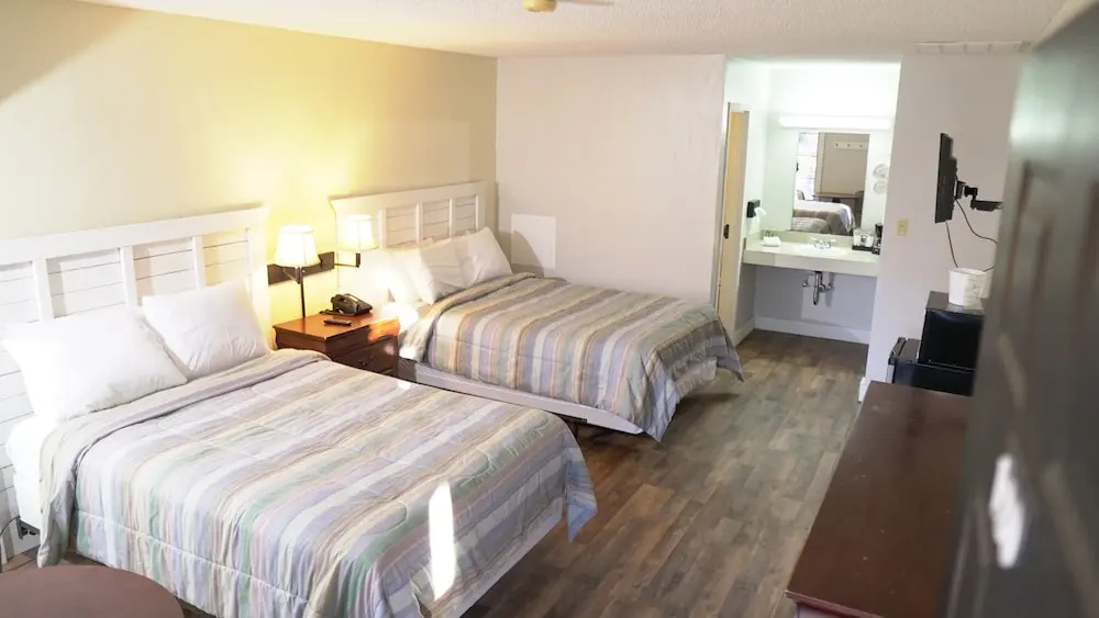 Economy room