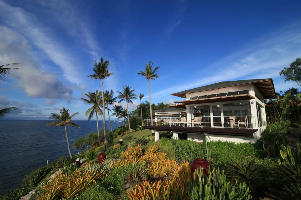 Beach & Waterfront
