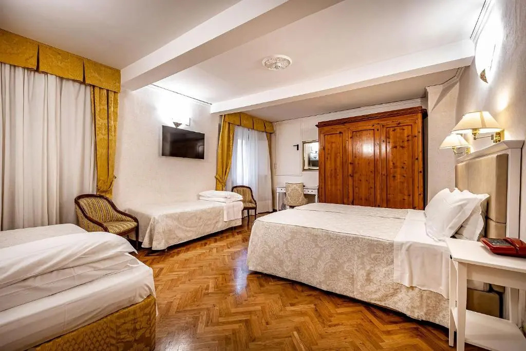 Standard Quadruple room