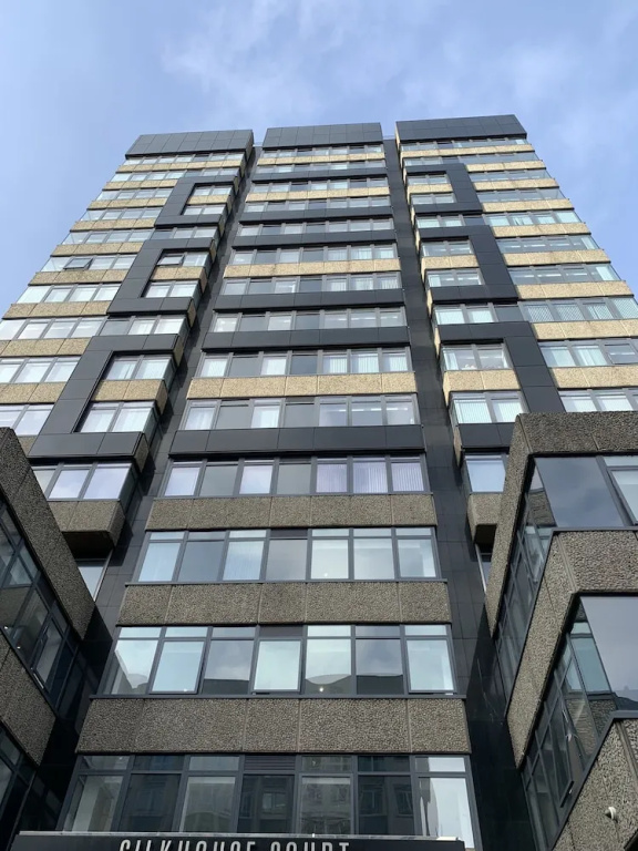 Stunning two bed City Center Apartment