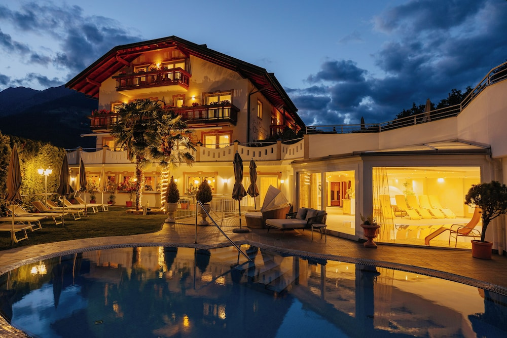 Hotel photo 30