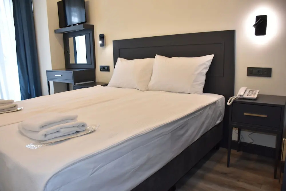 Отель Shishly Palace Hotel в Стамбуле