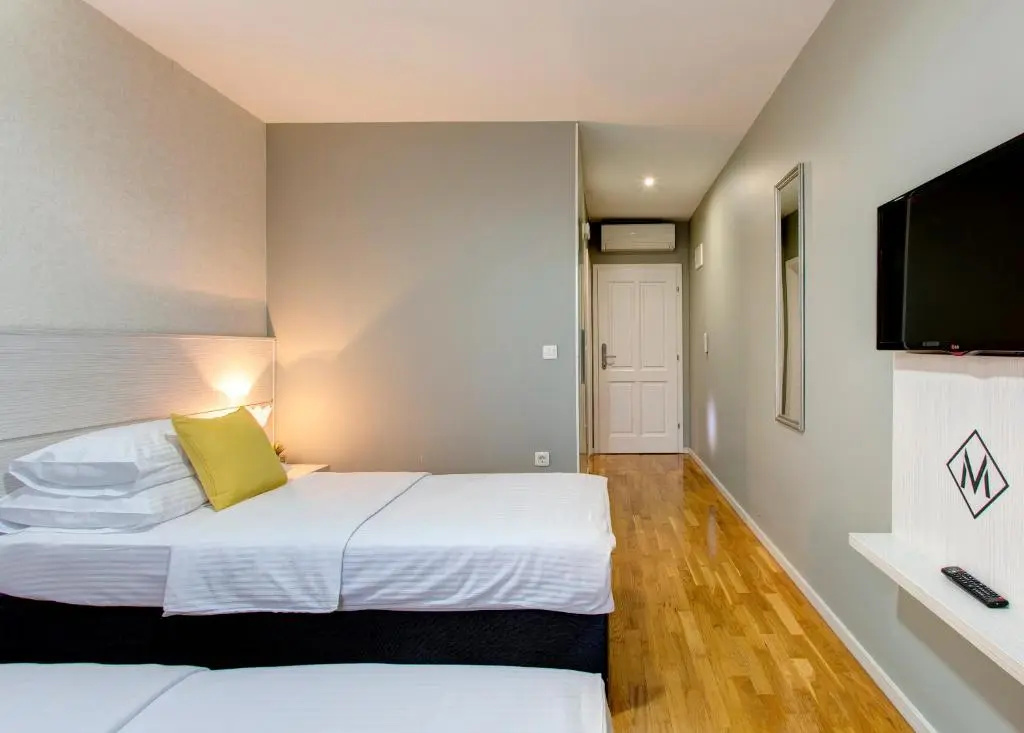 Double room (twin beds)