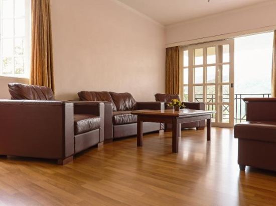 Parkland Apartment