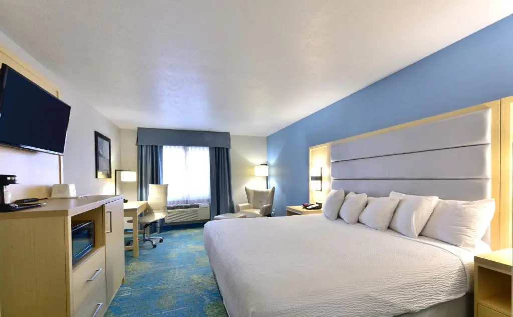 Double room (full double bed)