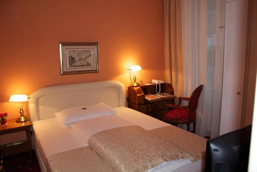 Hotel Vier Jahreszeiten - Chambres