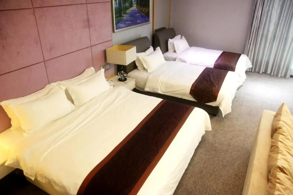 Deluxe Family room