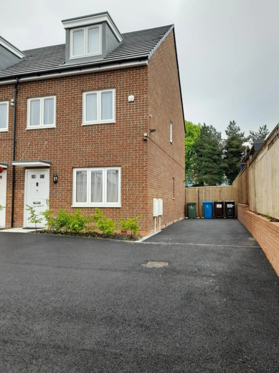 Spacious Ensuite King Room Private Neighbourhood Free Parking Space