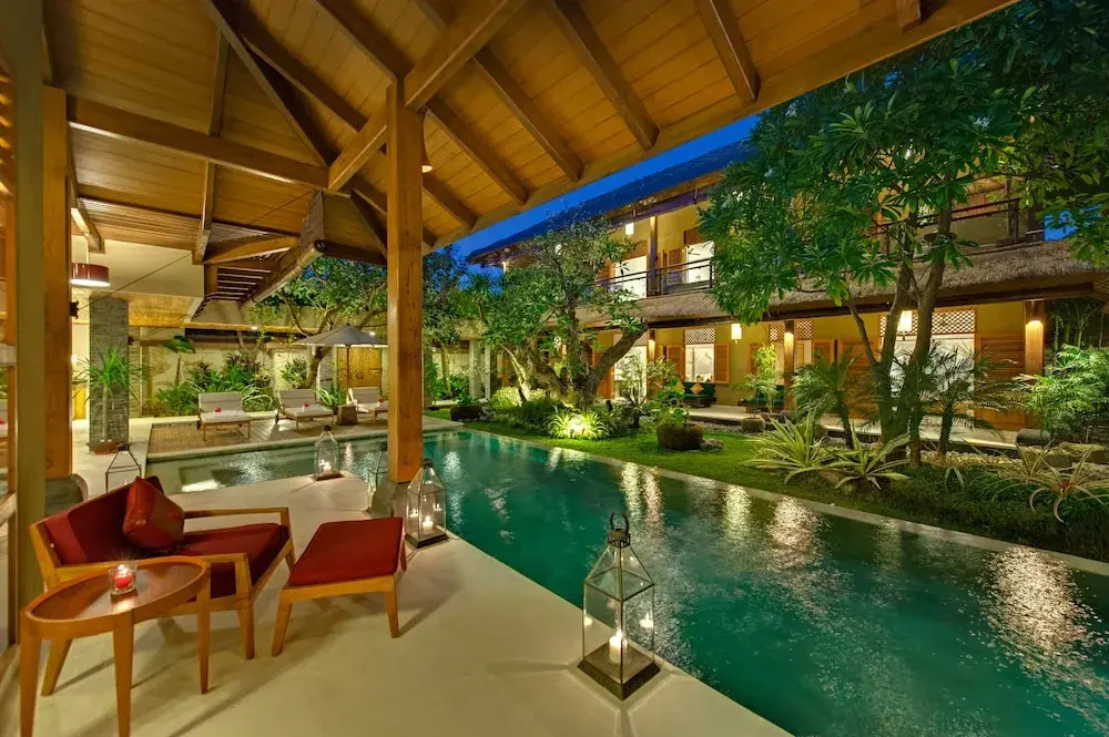 3 Bedrooms Villa with balcony