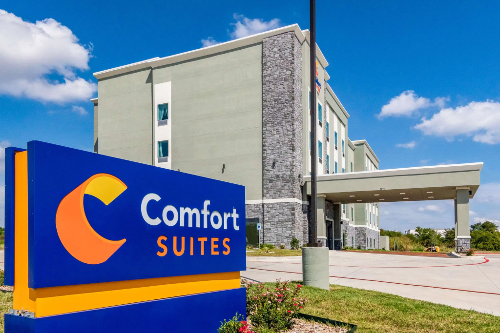 Comfort Suites DeSoto Dallas South — фото