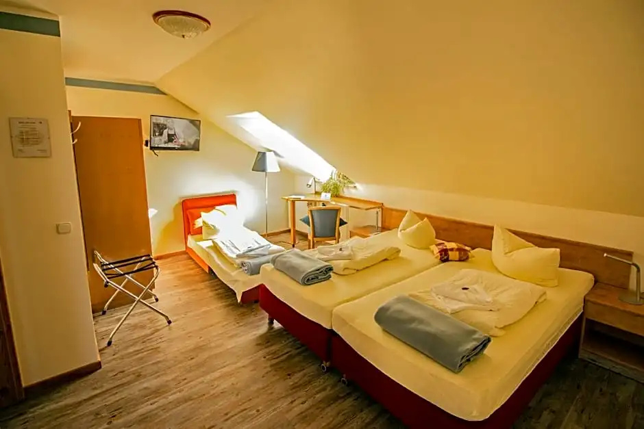Hotel Zur Linde - Chambres