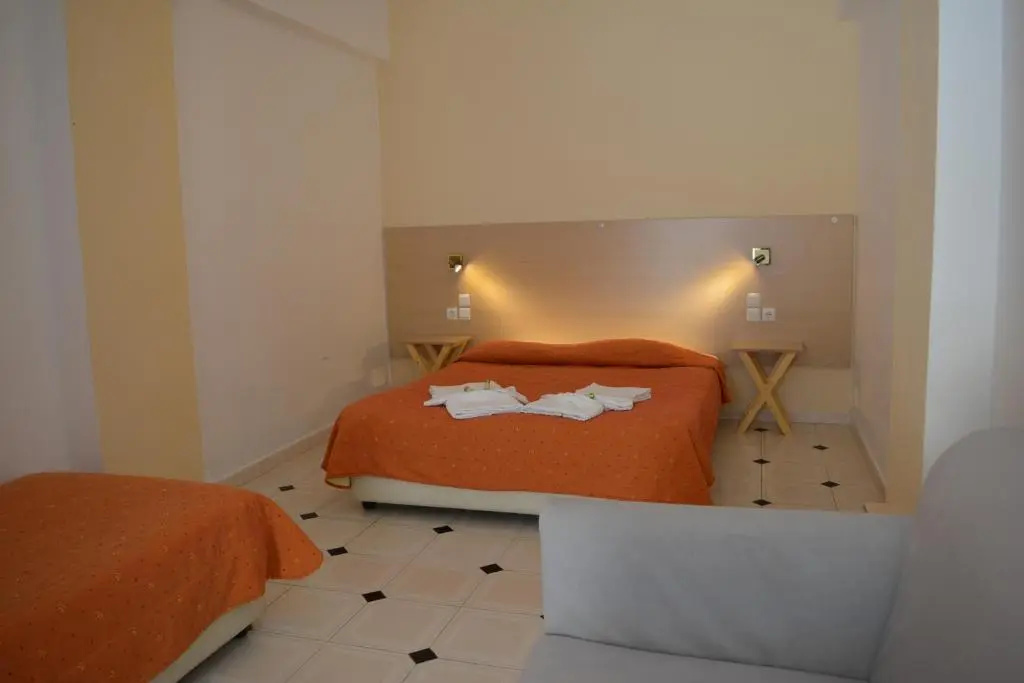 Standard Triple Basement room
