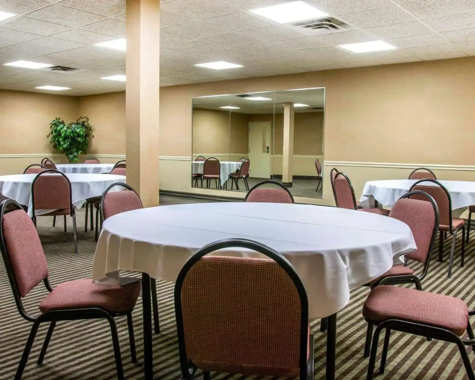 Wingate by Wyndham Livonia - Général