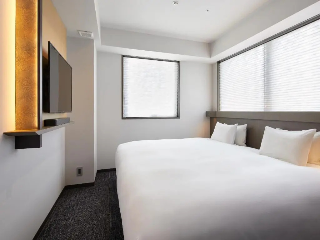 Premier Double room (full double bed)