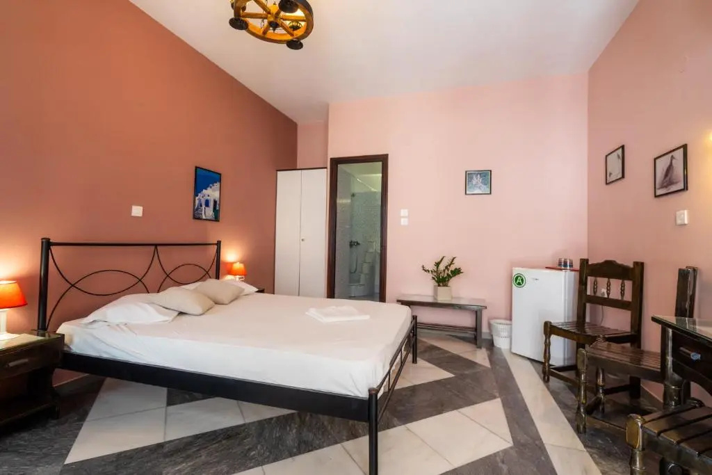 Economy room