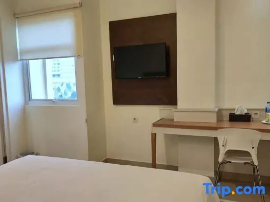 Deluxe Double room (full double bed)