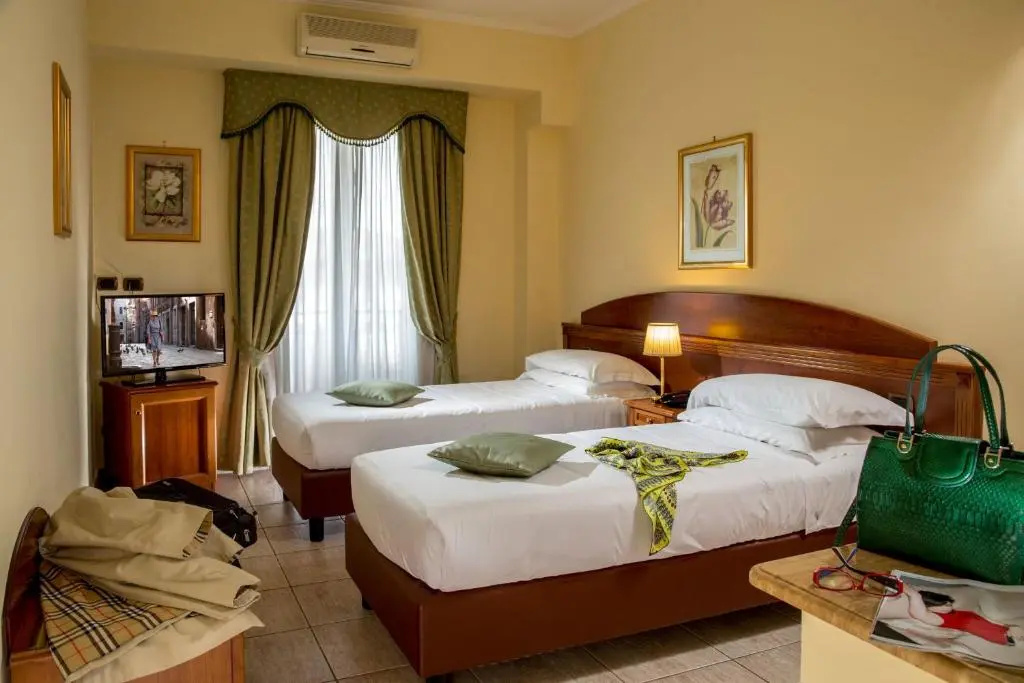 Double room (twin beds)