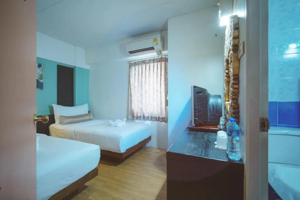 Economy Double room (twin beds)
