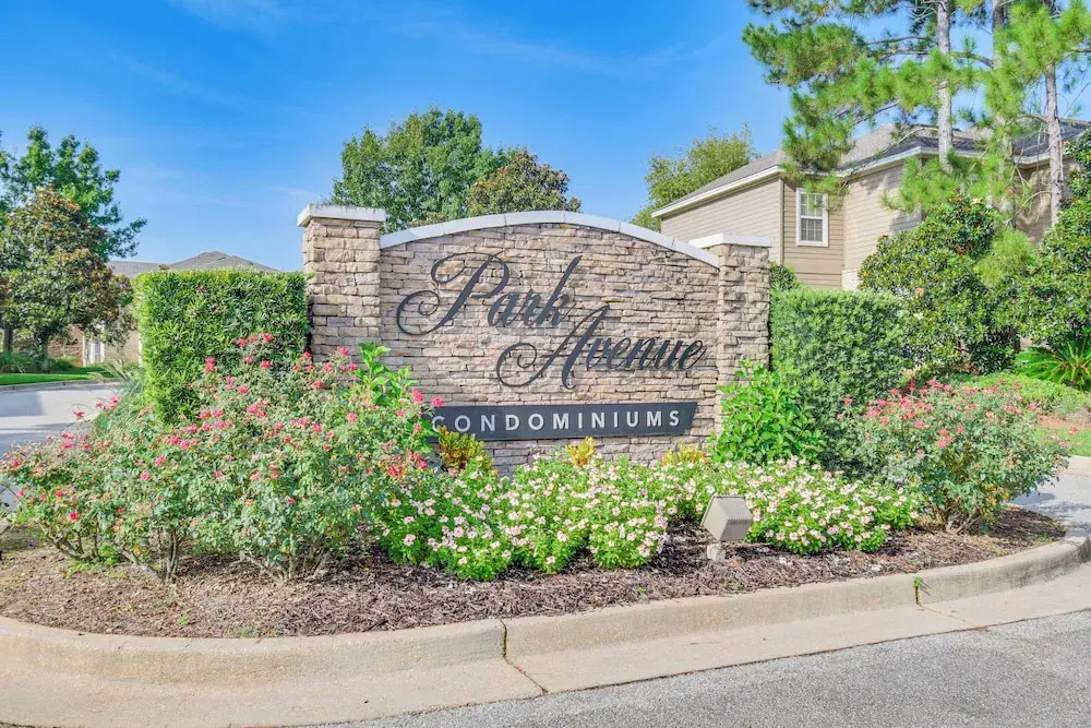 Snowbirds Welcome: Foley Condo w/ Pool Access
