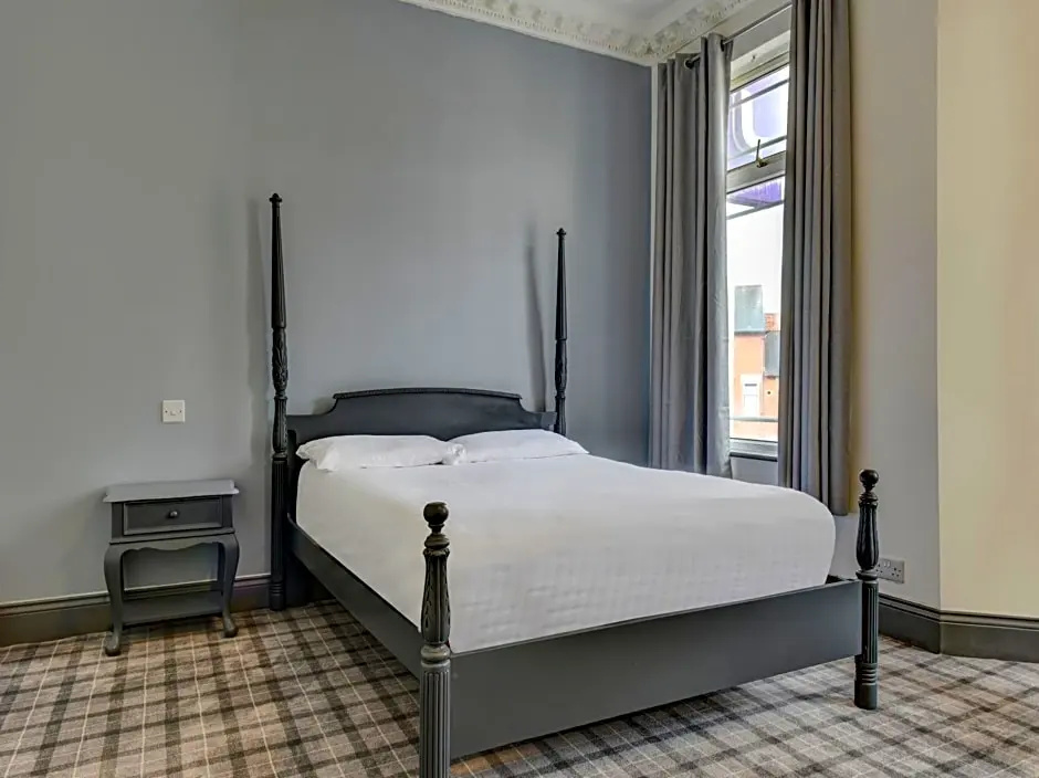 Empire Hotel - Chambres