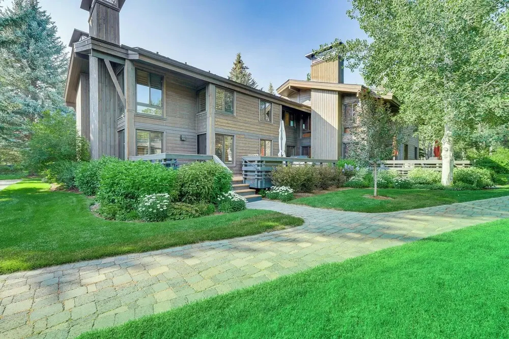 Cozy Sun Valley Townhome w/ Mountain Views!