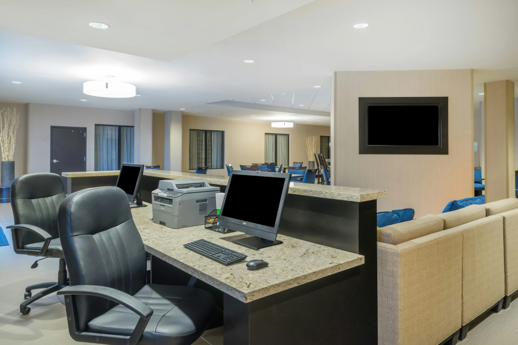 Holiday Inn Terre Haute by IHG - Général
