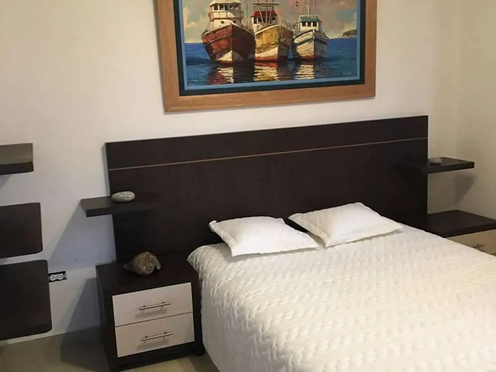 2 Bedrooms Standard Family room with balcony