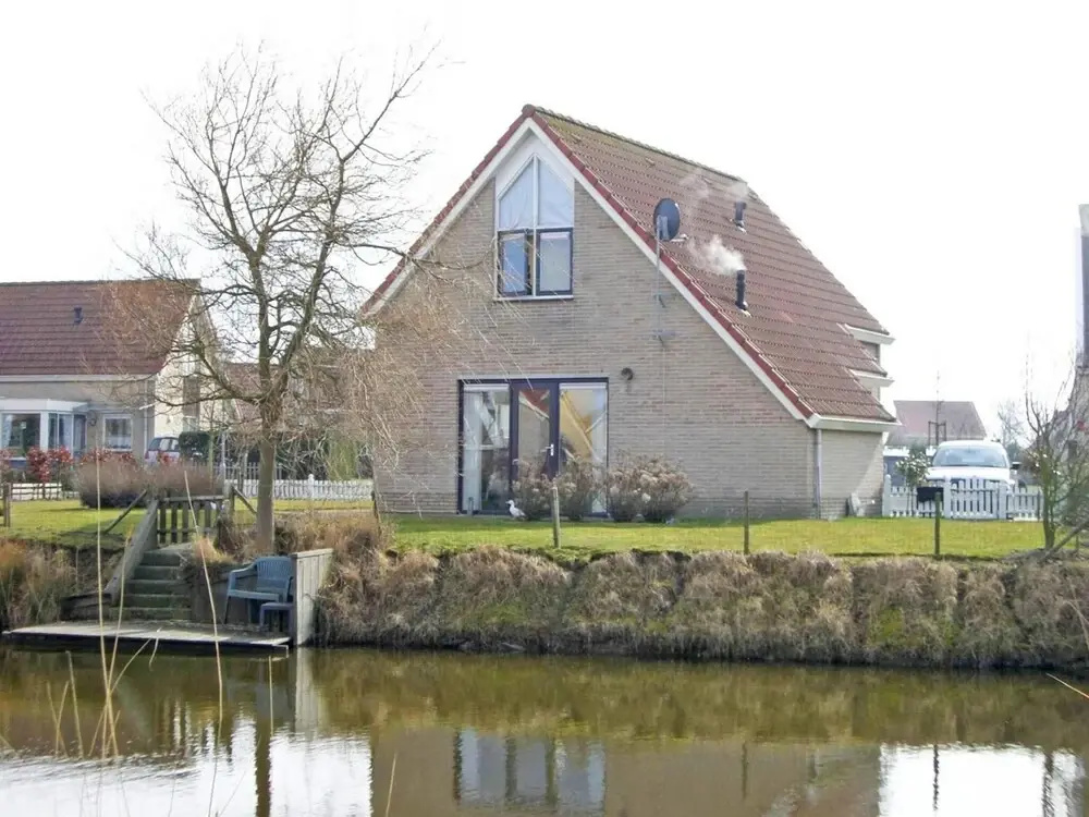 Bungalow in Breskens Near Lighthouse & Beach