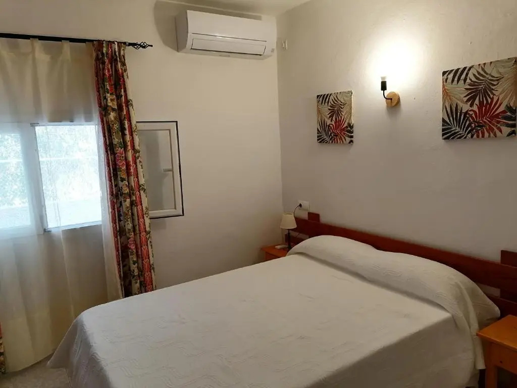 Economy Double room (full double bed)