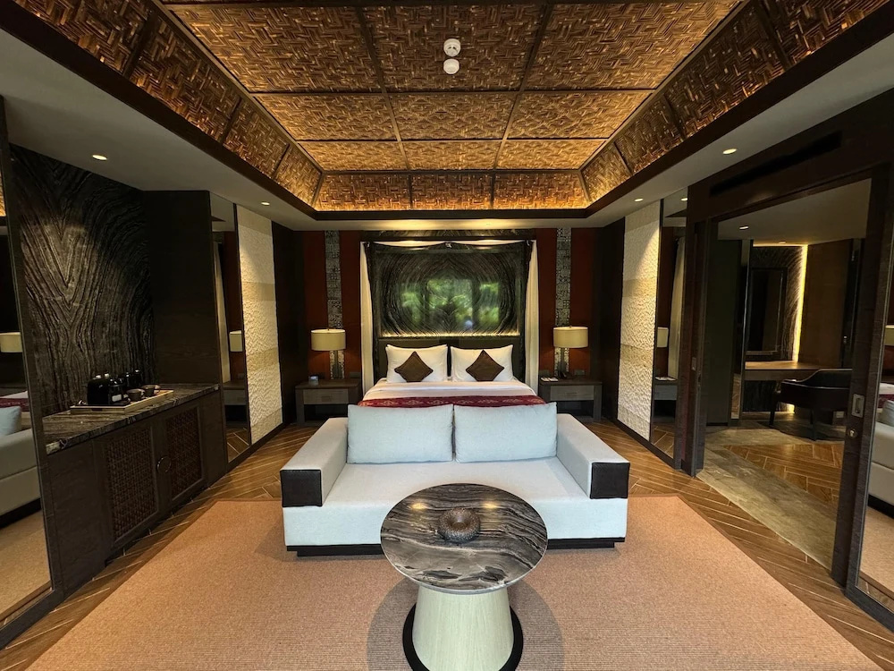 2 Bedrooms Villa