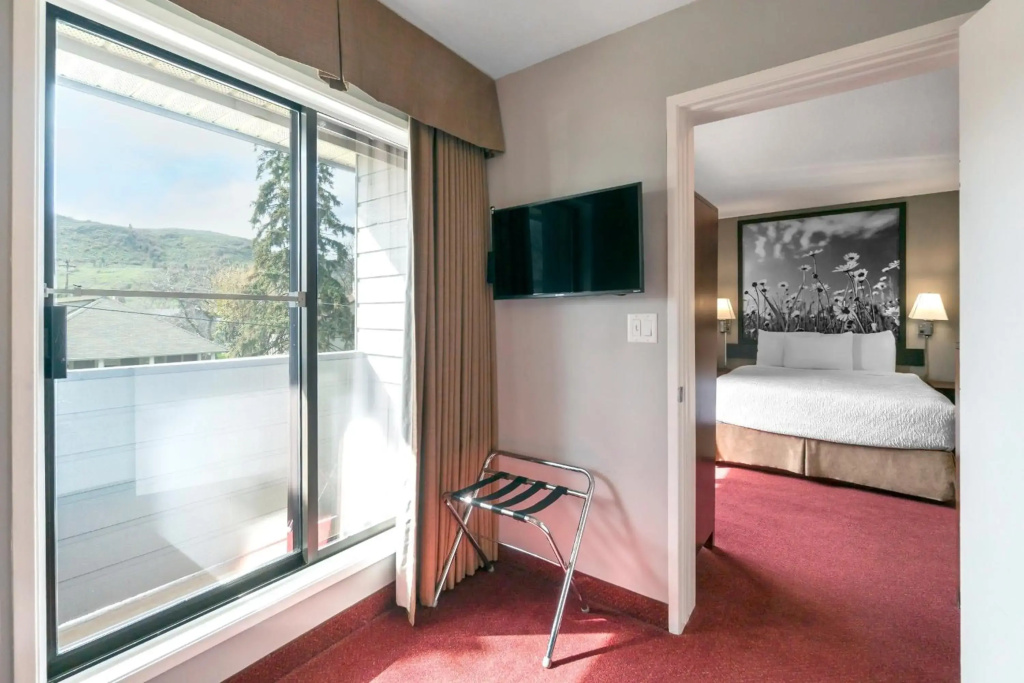 Hotel photo 30