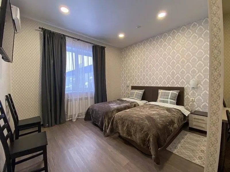Double Suite (twin beds)
