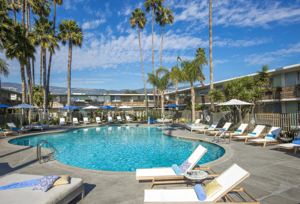 The Leta Santa Barbara Goleta, Tapestry Collection by Hilton - Chambres
